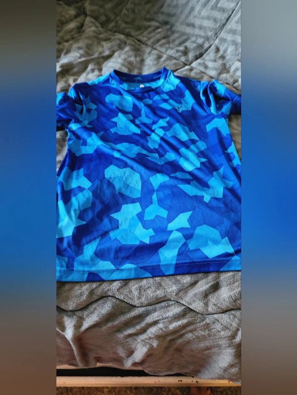 Old Navy Blue Camo Short Sleeve Tee